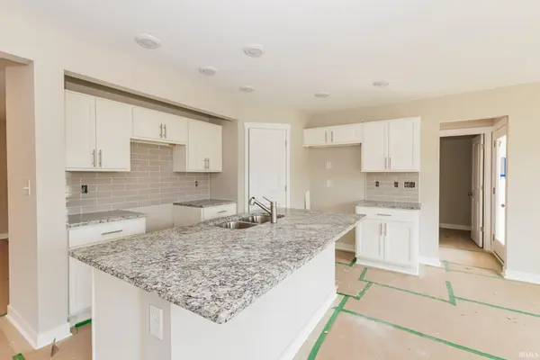3005 W Shasta DR, Muncie, IN 47303