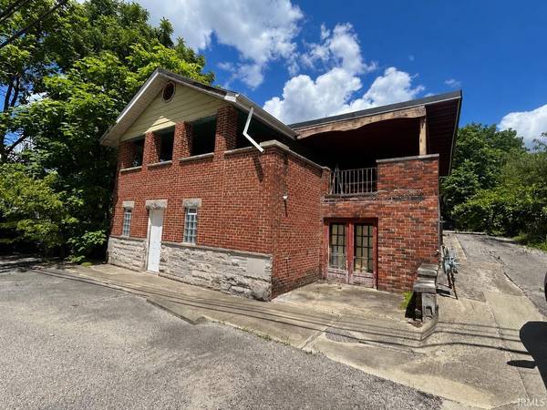1910 W Arlington RD, Bloomington, IN 47404