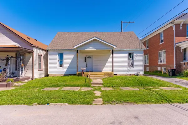 221 W Eighth ST, Mount Vernon, IN 47620