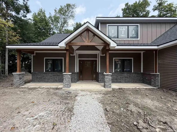 8121 Rothman RD, Fort Wayne, IN 46835