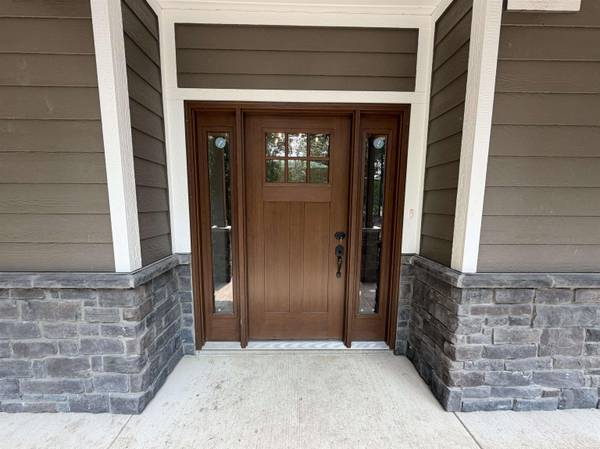 8121 Rothman RD, Fort Wayne, IN 46835