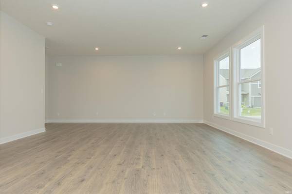 4708 Jackson DR, Newburgh, IN 47630