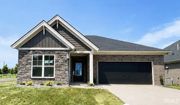 6957 Ironwood CIR, Newburgh, IN 47630