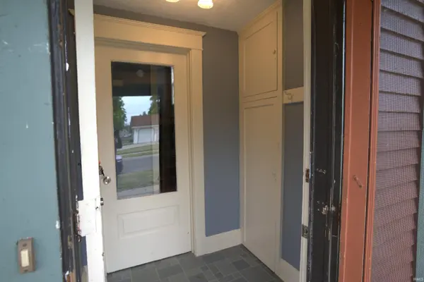 1004 W LaSalle CT, South Bend, IN 46616