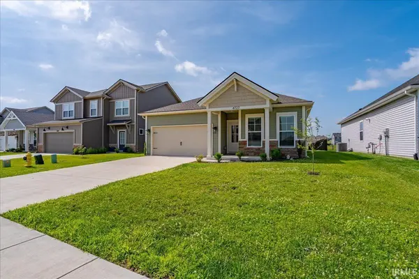 4727 Alaina DR, Newburgh, IN 47630