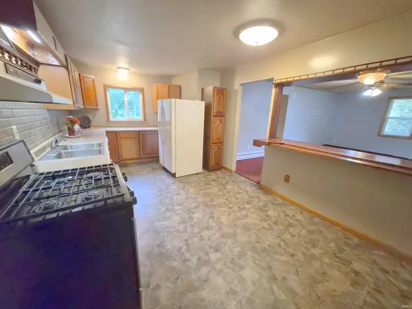 308 S Second ST, Pierceton, IN 46562