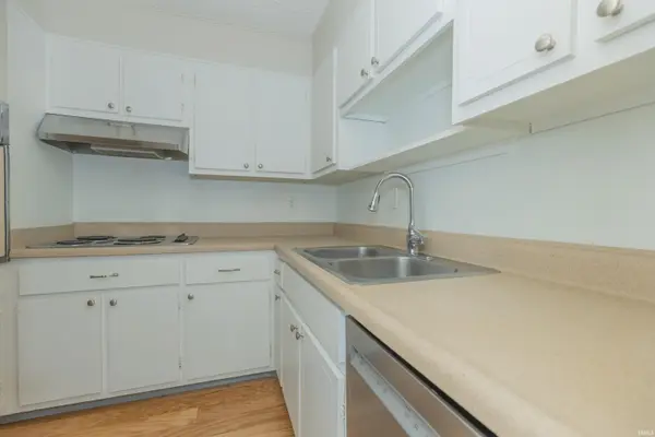 1100 Erie AVE #802, Evansville, IN 47715