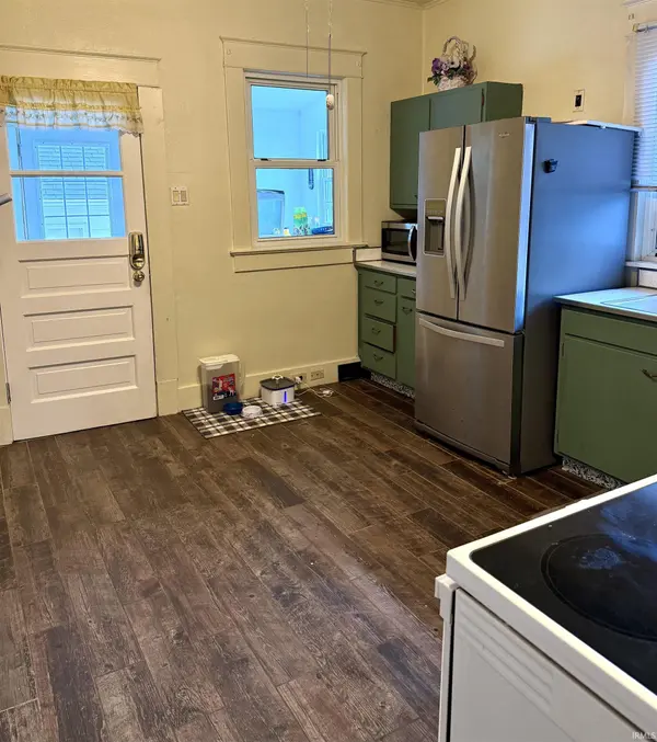 412 W Plymouth ST, Bremen, IN 46506