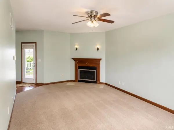 5733 Cherry Hill DR, Newburgh, IN 47630
