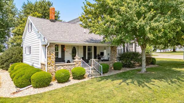5943 N Wilbur Wright RD, Mooreland, IN 47360