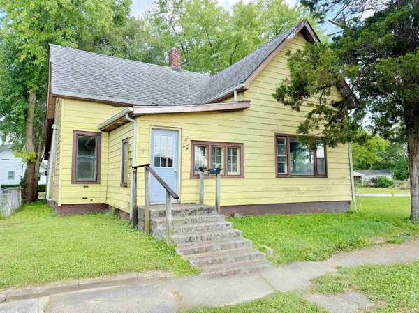 710 Miller AVE, Shelbyville, IN 46176-1940