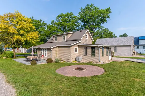75 Lane 240A Lake Gage ***, Angola, IN 46703
