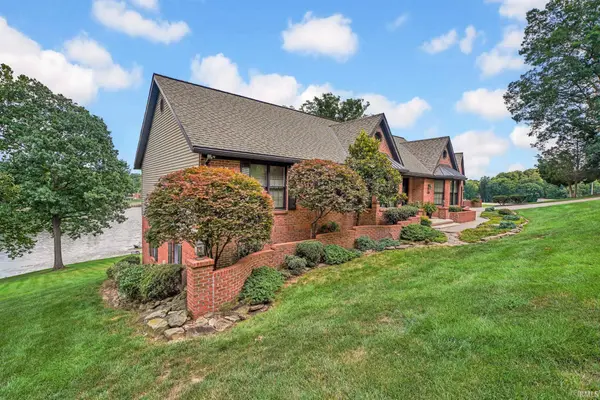408 W Prancer N DR, Santa Claus, IN 47579