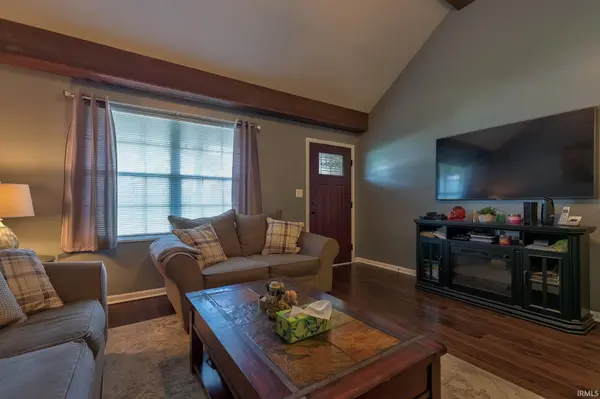 3229 Autumnwood WAY, Evansville, IN 47715-1575