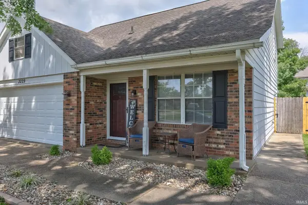 3229 Autumnwood WAY, Evansville, IN 47715-1575