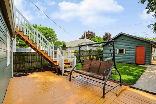 934 E Lincolnway ***, Mishawaka, IN 46544