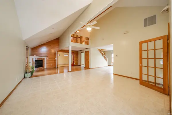 2405 N Wicklow DR, Muncie, IN 47304-9428