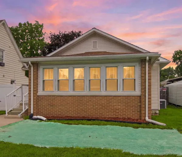 1518 E 3rd ST, Mishawaka, IN 46544