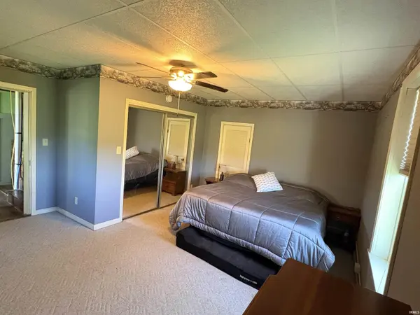 724 Crystal RD, St. Meinrad, IN 47577