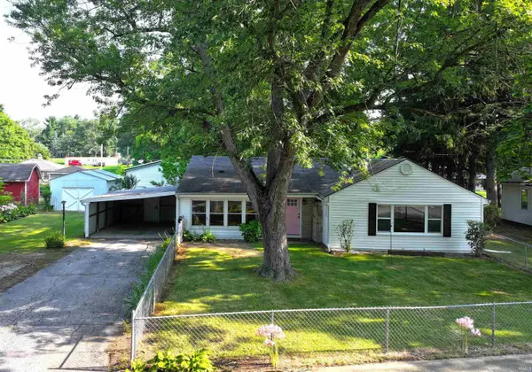 438 W Jefferson ST, Winamac, IN 46996-1434