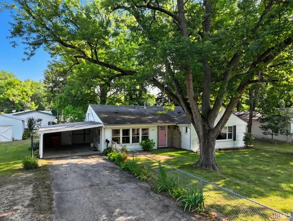 438 W Jefferson ST, Winamac, IN 46996-1434