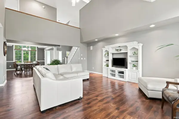 12811 Crystal Creek Pkwy, Fort Wayne, IN 46845-2360