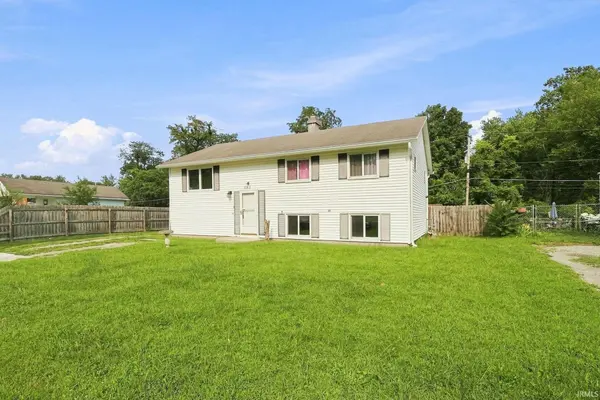 1183 Woodmere DR, New Haven, IN 46774