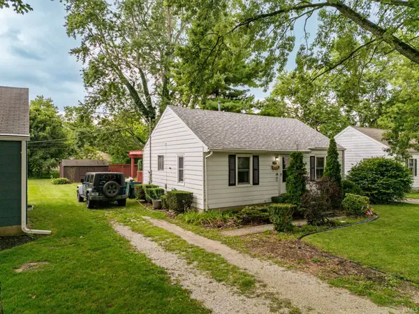2003 E 22nd ST, Muncie, IN 47302