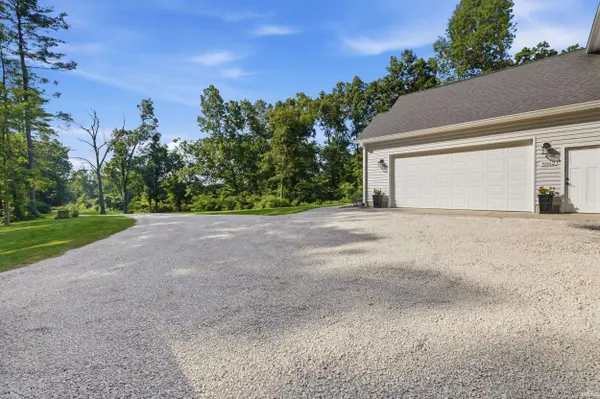 8552 W Hinds RD, Bloomington, IN 47403