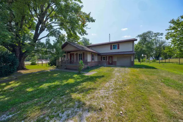 210 S East ST, Oakland City, IN 47660