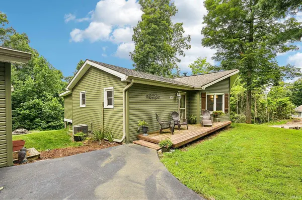 9711 E Myers RD, Rockville, IN 47872-7952