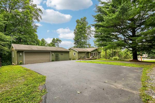 9711 E Myers RD, Rockville, IN 47872-7952