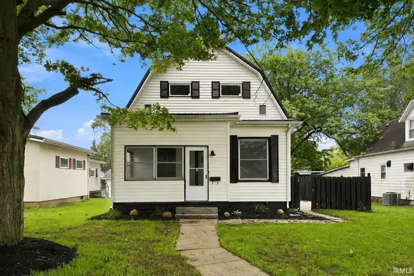 204 N Whitley ST, Columbia City, IN 46725