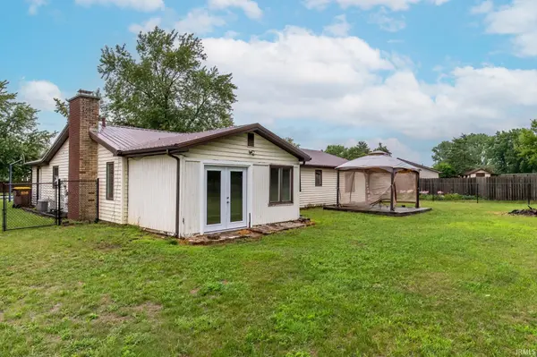 14928 Mercury LN, Huntertown, IN 46748
