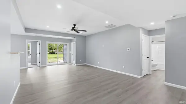 4415 Wayne TRCE, Fort Wayne, IN 46806