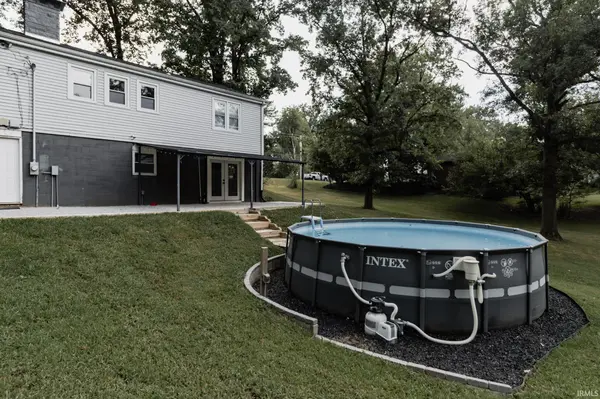 8400 Old State RD, Evansville, IN 47710