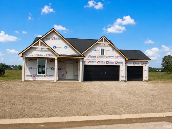 1443 Pyke Grove PASS, Huntertown, IN 46748