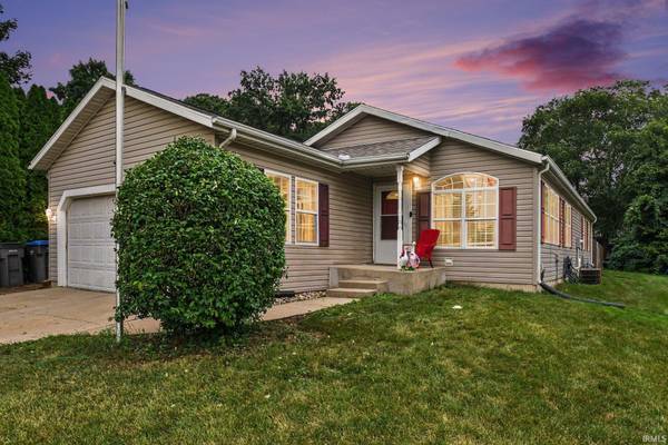 3608 Naples CT, Elkhart, IN 46514-9021