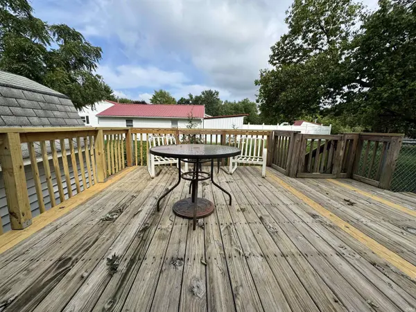 402 S Higbee ST, Milford, IN 46542