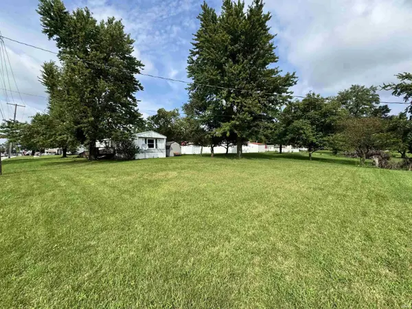 402 S Higbee ST, Milford, IN 46542
