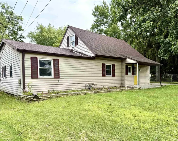 1316 R AVE, New Castle, IN 47362-2105