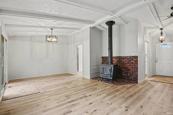 24403 Rolling Oaks DR, South Bend, IN 46628