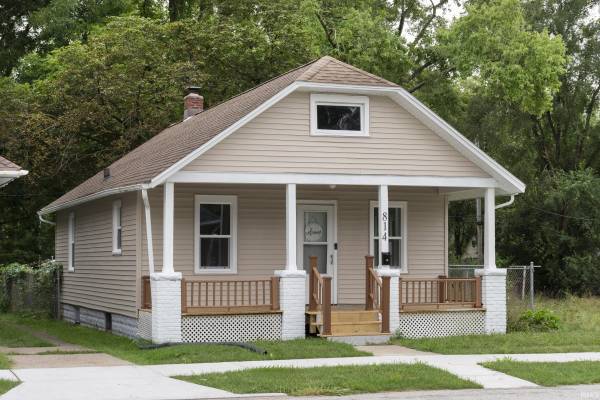 814 Sancome AVE, South Bend, IN 46628