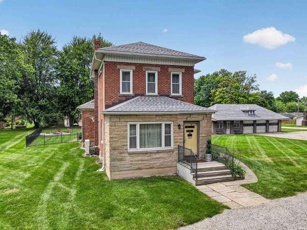 4027 David LN, Fort Wayne, IN 46815