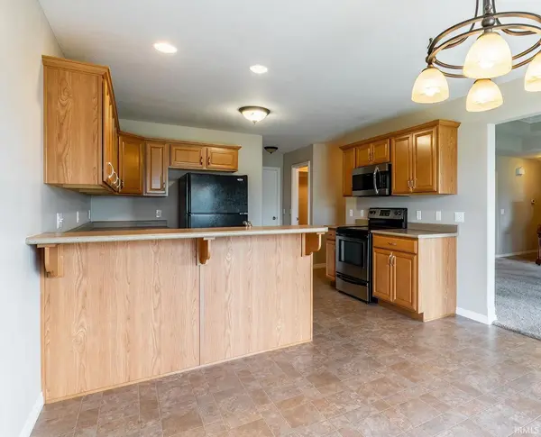 13311 Delano CV, Fort Wayne, IN 46845-8787
