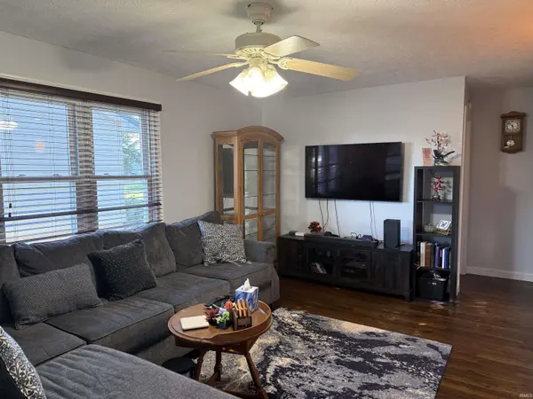 504 N Main ST, Topeka, IN 46571