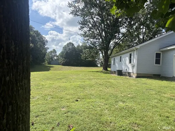 3374 E State Road 64 HWY, Winslow, IN 47598
