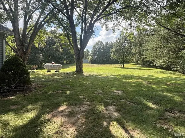 3374 E State Road 64 HWY, Winslow, IN 47598