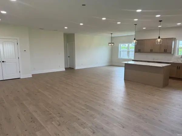 25 Chrysler AVE, Wabash, IN 46992