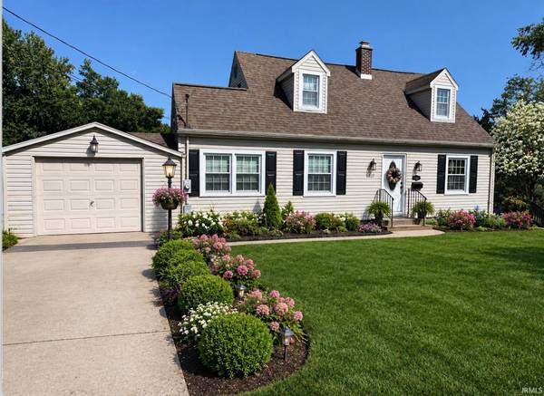 1717 Russell AVE, Evansville, IN 47720